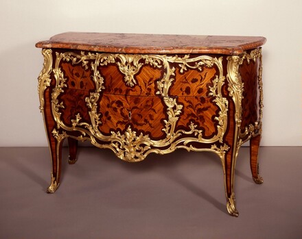 Chest of Drawers (commode)