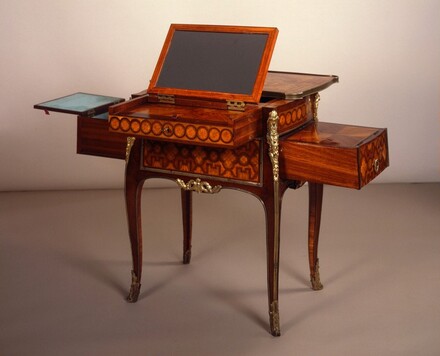 Combined Toilet and Writing Table (toilette &agrave; transformations)