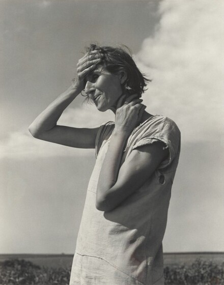 Dorothea Lange, Nettie Featherston, wife of a migratory laborer with three children, near Childress, Texas, June 1938