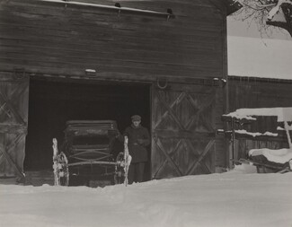 image: Barn, Carriage & Snow