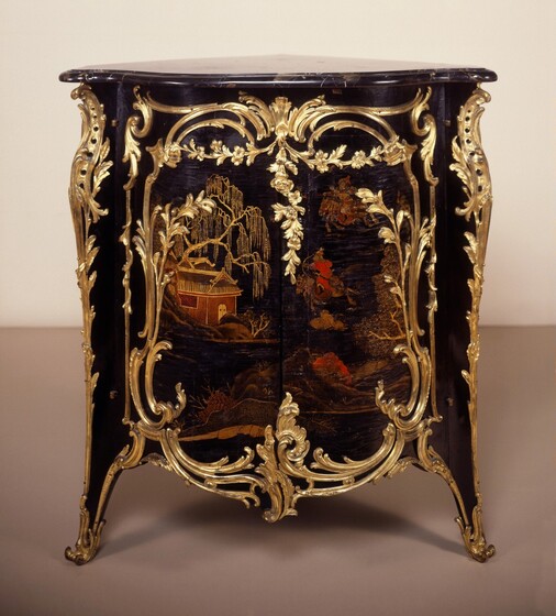 The Art of Living at the French Court - Furniture and art objects from the  18th century