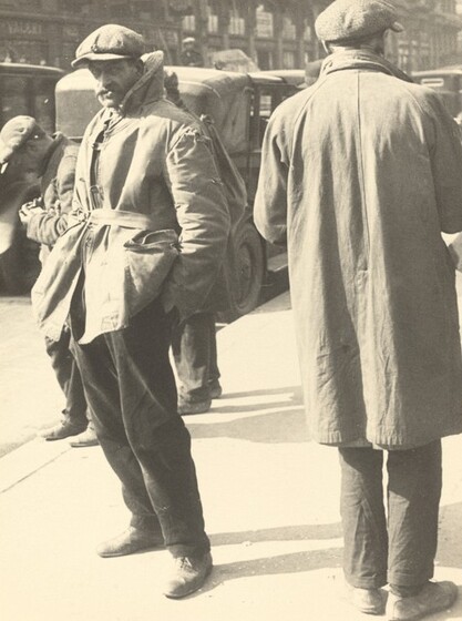 Ilse Bing, Poverty in Paris, 1931