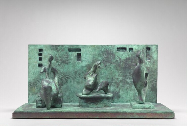 Henry Moore, Three Motives Against Wall, Number 1, 1958