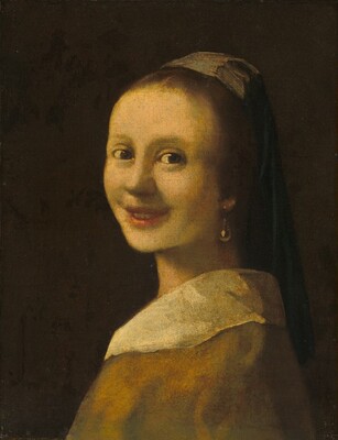 Shown from the chest up, a young, pale-skinned woman looks over her shoulder and grins widely at us so her bottom teeth show in this vertical painting. The girl’s shoulders face our left in profile, and she turns her head to look out from the corners of her large, dark eyes. She has a round face with faint brows, a slightly turned up nose, and full pink lips. A teardrop-shaped pearl hangs from the ear we see. Her dark hair is brushed back and covered by a charcoal gray cloth, which drapes to her upper back. A wide white collar lies across an ochre-yellow garment, and the background is dark brown. The whole painting has a yellow cast.