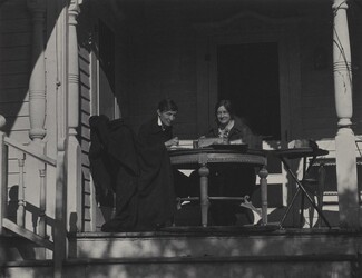 image: Georgia and Ida O'Keeffe