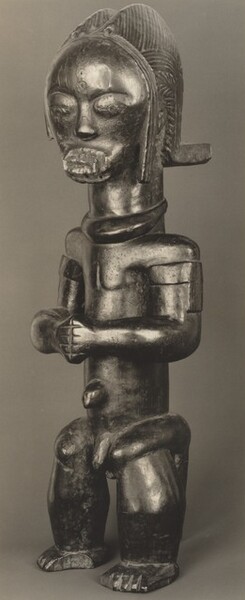 Figure with Clenched Fists, Pahouin