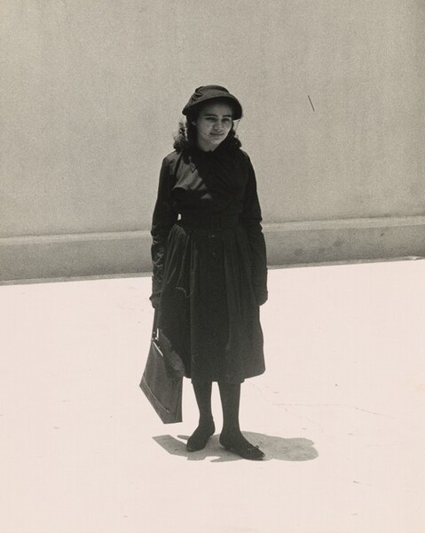 Young widow, Venezuela