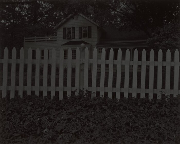 Dawoud Bey, Untitled #1 (Picket Fence and Farmhouse), 2017