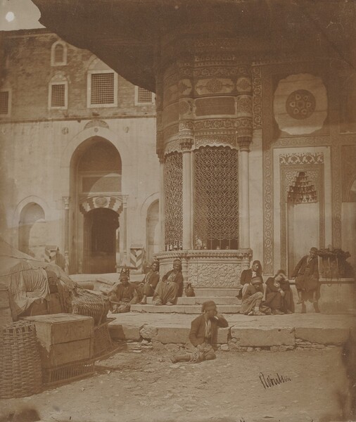 Gate to Imperial Palace and Fountain of Ahmed III