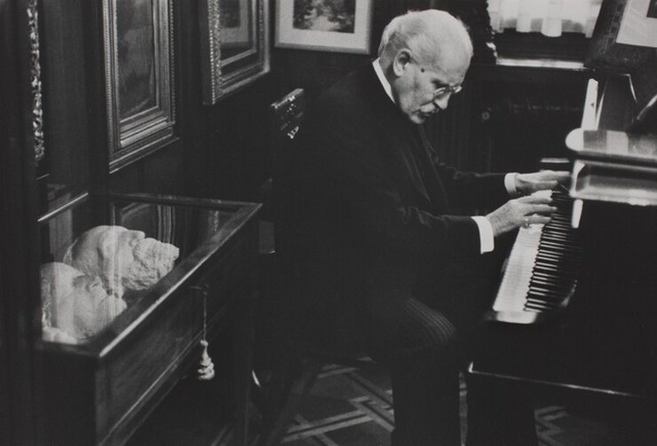 Arturo Toscanini in His Home, Milan David Seymour (Chim), Arturo Toscanini in His Home, Milan, 1954, printed 1982