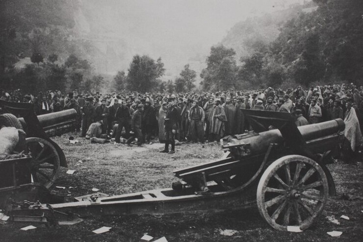 The Exodus from Spain into France of the Defeated Loyalists at the End of the Civil War David Seymour (Chim), The Exodus from Spain into France of the Defeated Loyalists at the End of the Civil War, 1939, printed 1982